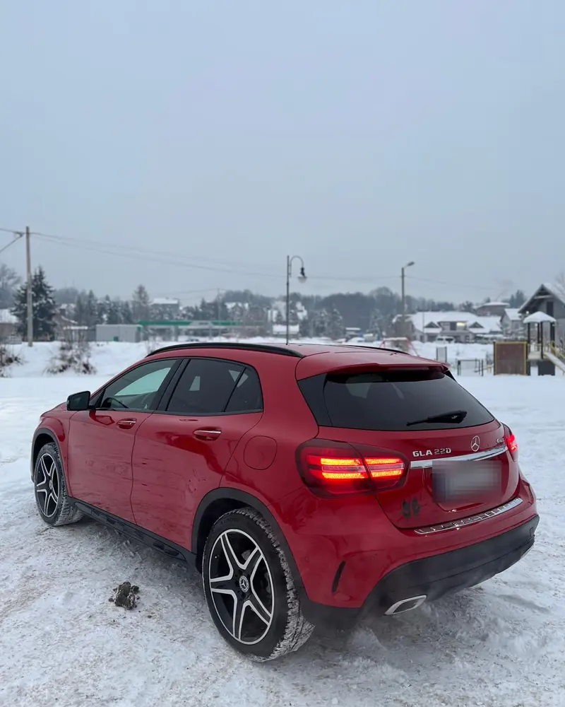 Mercedes GLA 220