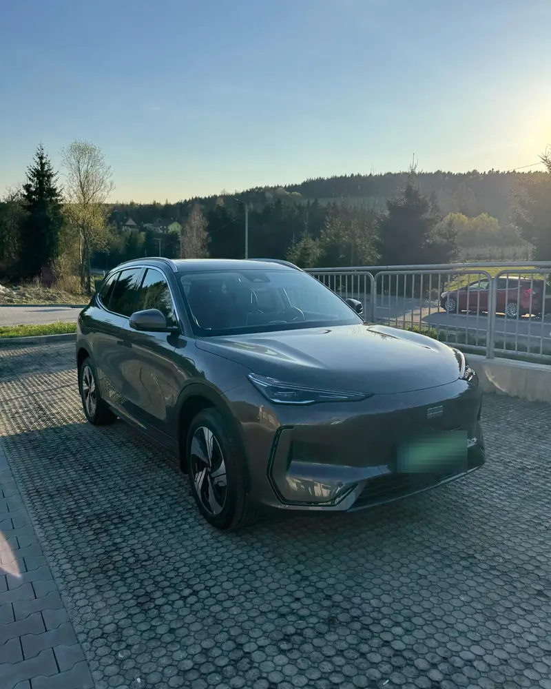 Elektryczny SUV